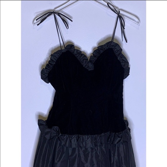 VINTAGE Saks Fifth Avenue Dress Size S Black - Picture 7 of 10